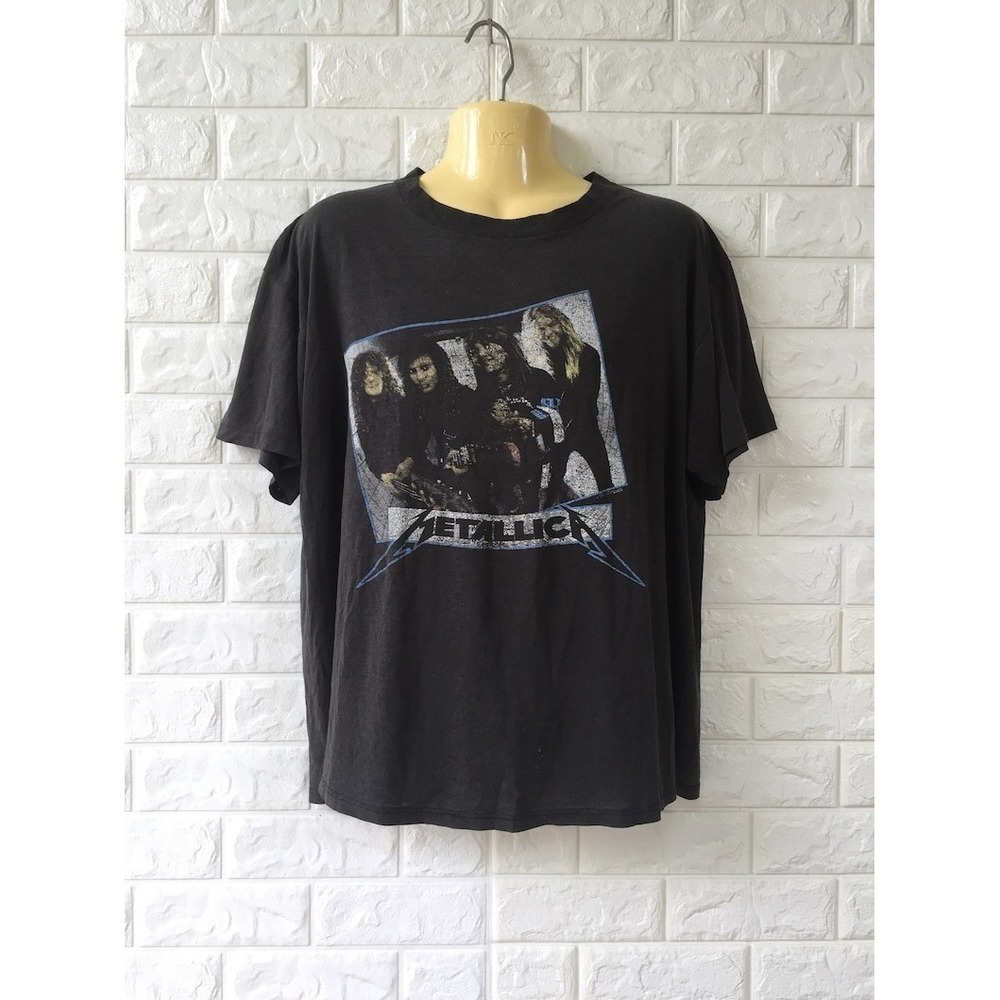 Metallica Paperthin Thrash Metal Album Art Fan T-Shirt